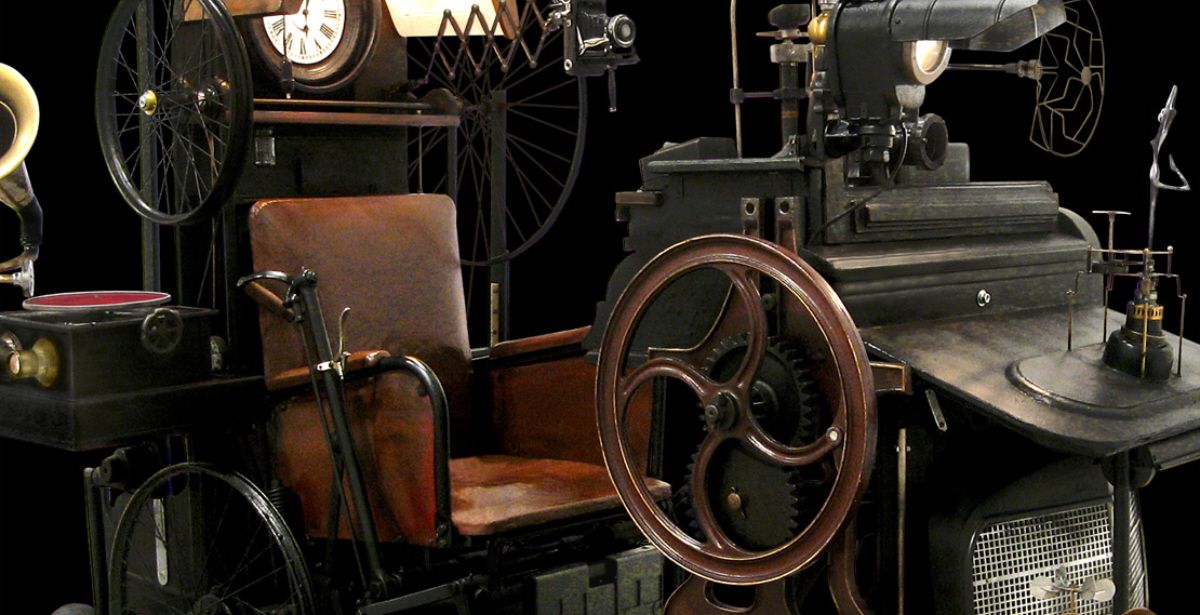 Intro, LowTech Instruments Museum - Zeitmaschine - Chalry-Ann Cobdak