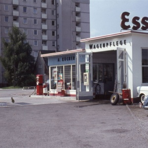 Herbert Wenling, Esso Tankstelle