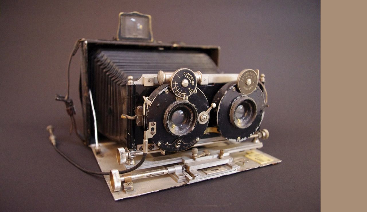 Intro, Historische Stereokamera